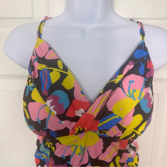 NWT Cupshe 1 Piece Floral Tropics Size Large O Ring In‎ Back - Picture 8 of 11